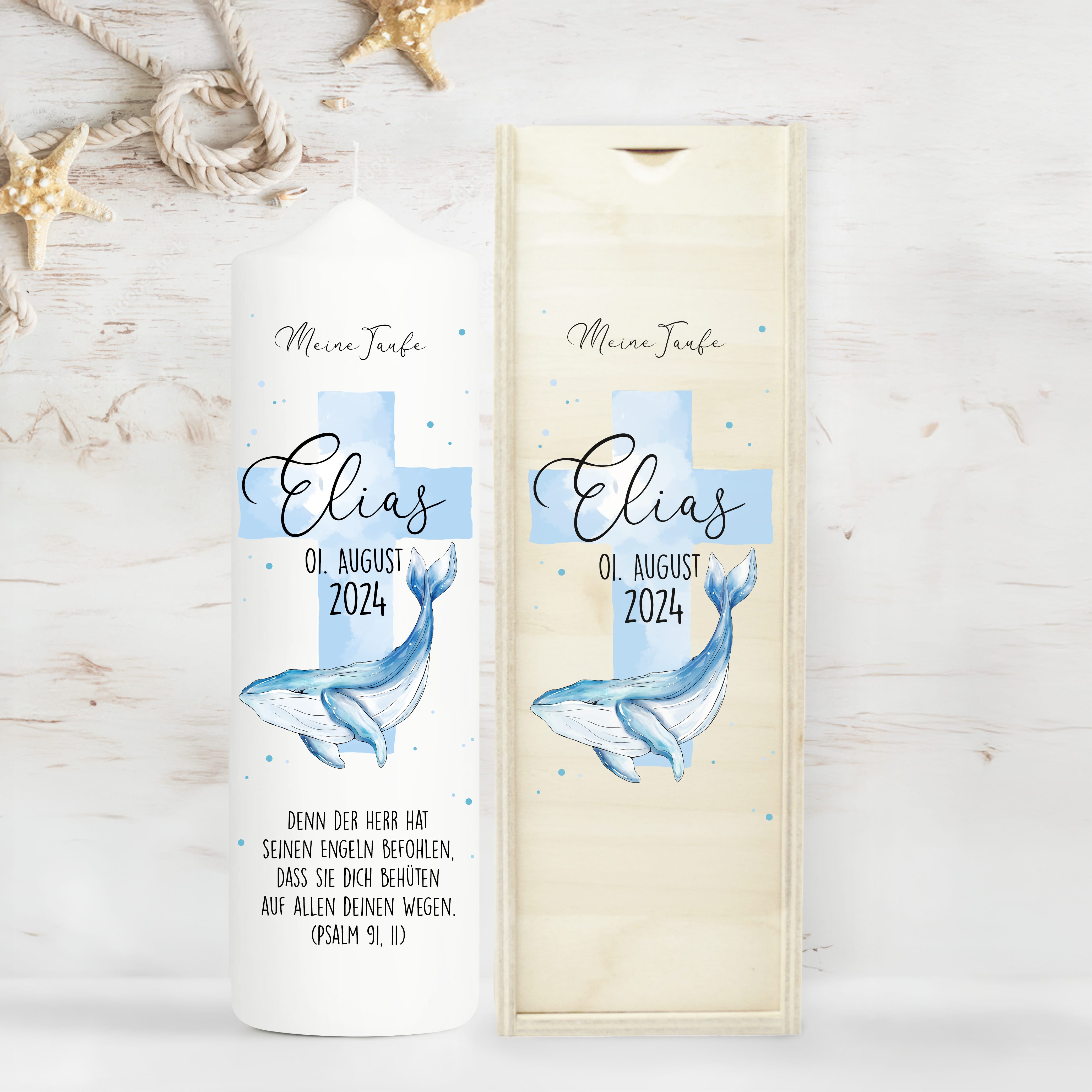 Taufkerze Wal und blaues Kreuz mit Wunschdaten bedruckt mit Namen Datum und Taufspruch Personalisiert