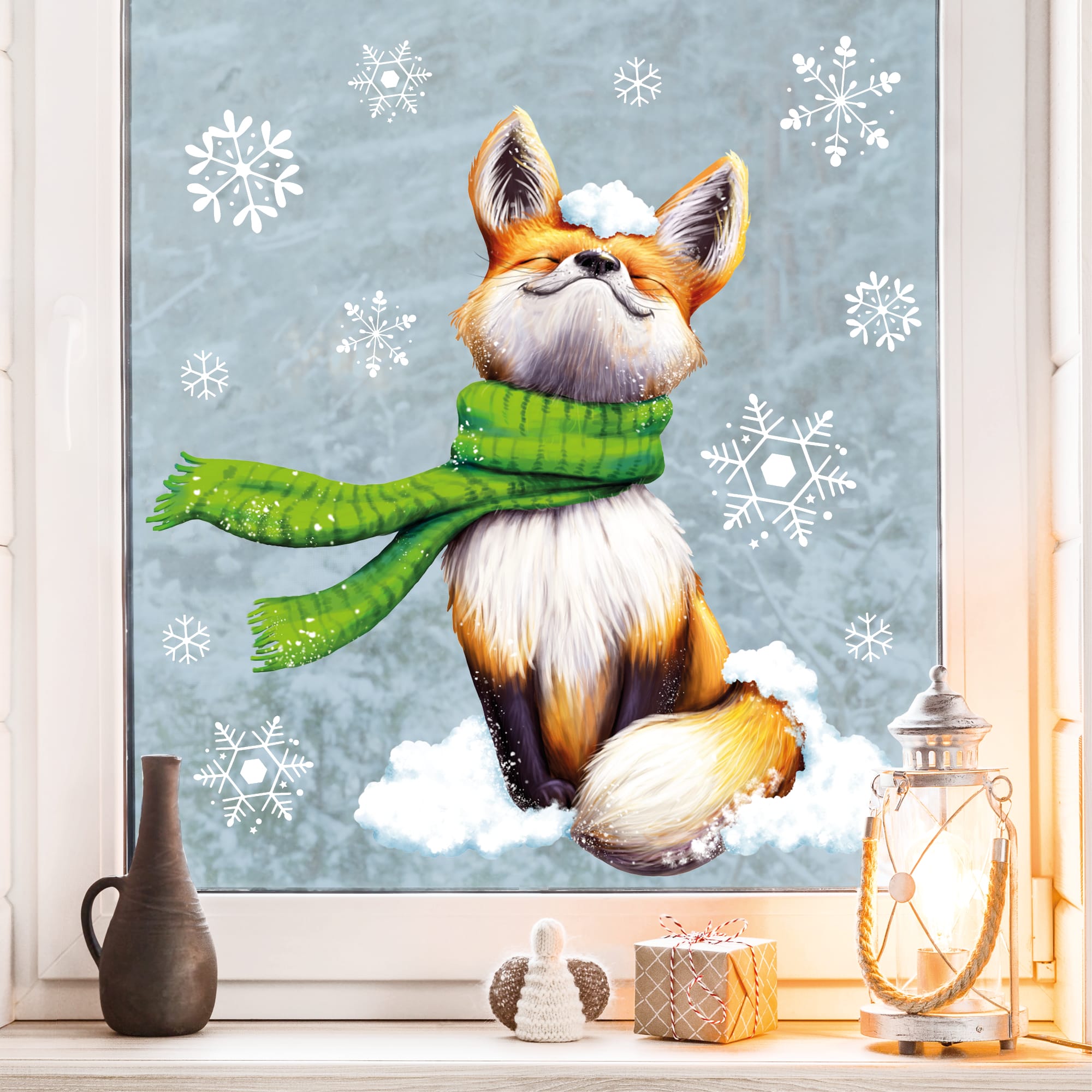Auf dem Bild ist das Produkt: Fensterbild Weihnachten Winter Fuchs mit Schal und Schneeflocken Fensteraufkleber wiederverwendbar zum Preis von €13.90 abgebildet.