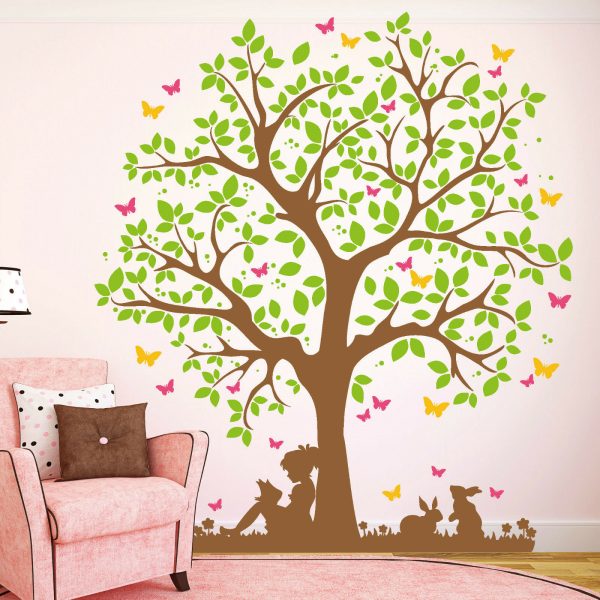 Auf dem Bild ist das Produkt: 11137 Wandtattoo Baum (4farbig) Mädchen Hase Schmetterlinge Blätter Aufkleber zum Preis von €51.9 abgebildet.