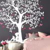 Auf dem Bild ist das Produkt: 11137 Wandtattoo Baum (4farbig) Mädchen Hase Schmetterlinge Blätter Aufkleber zum Preis von €51.9 abgebildet.