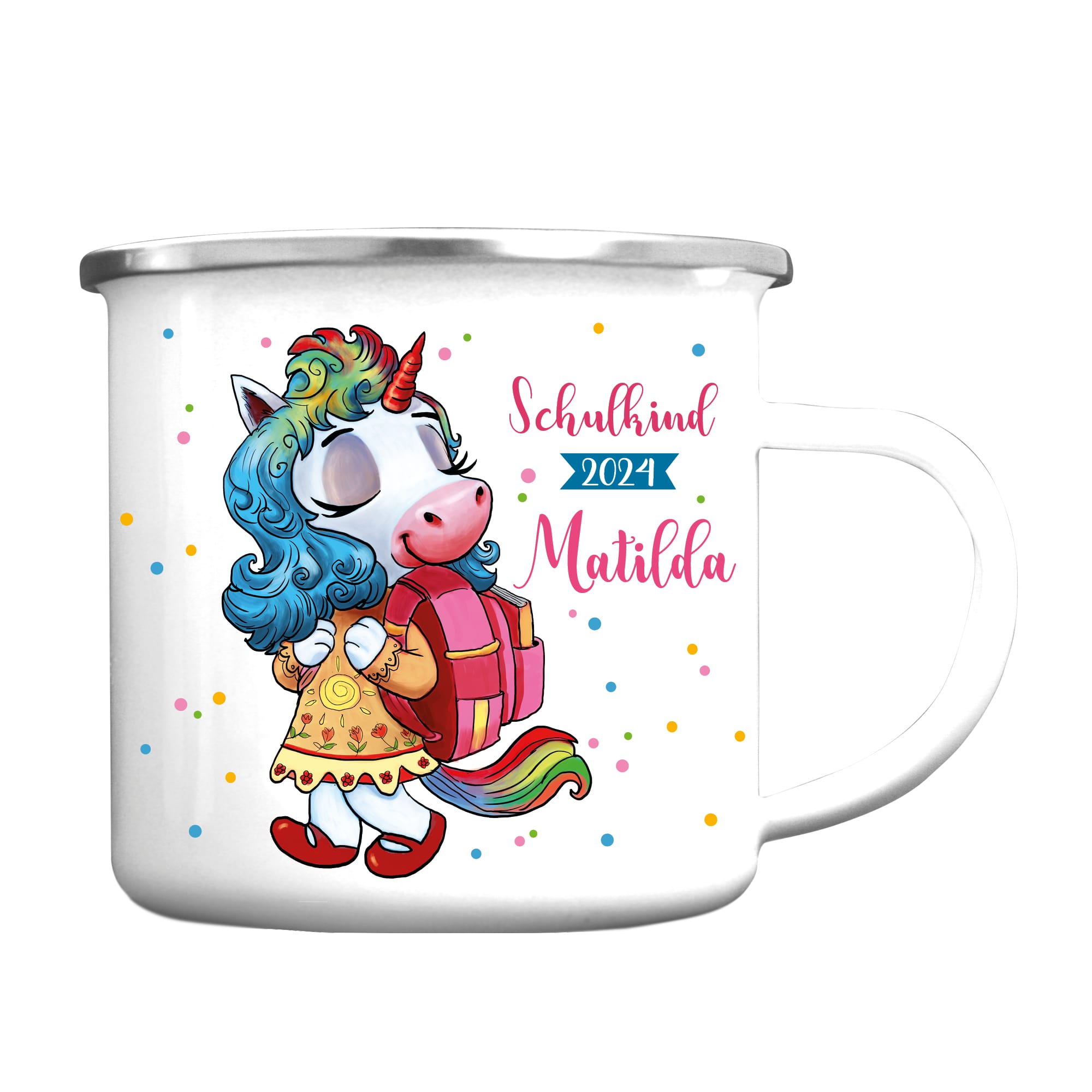Auf dem Bild ist das Produkt: Campingbecher Emaille für Mädchen Einhorn mit Schulranzen personalisiert mit dem Wunschnamen Einschulungsgeschenk zum Preis von €18.9 abgebildet.