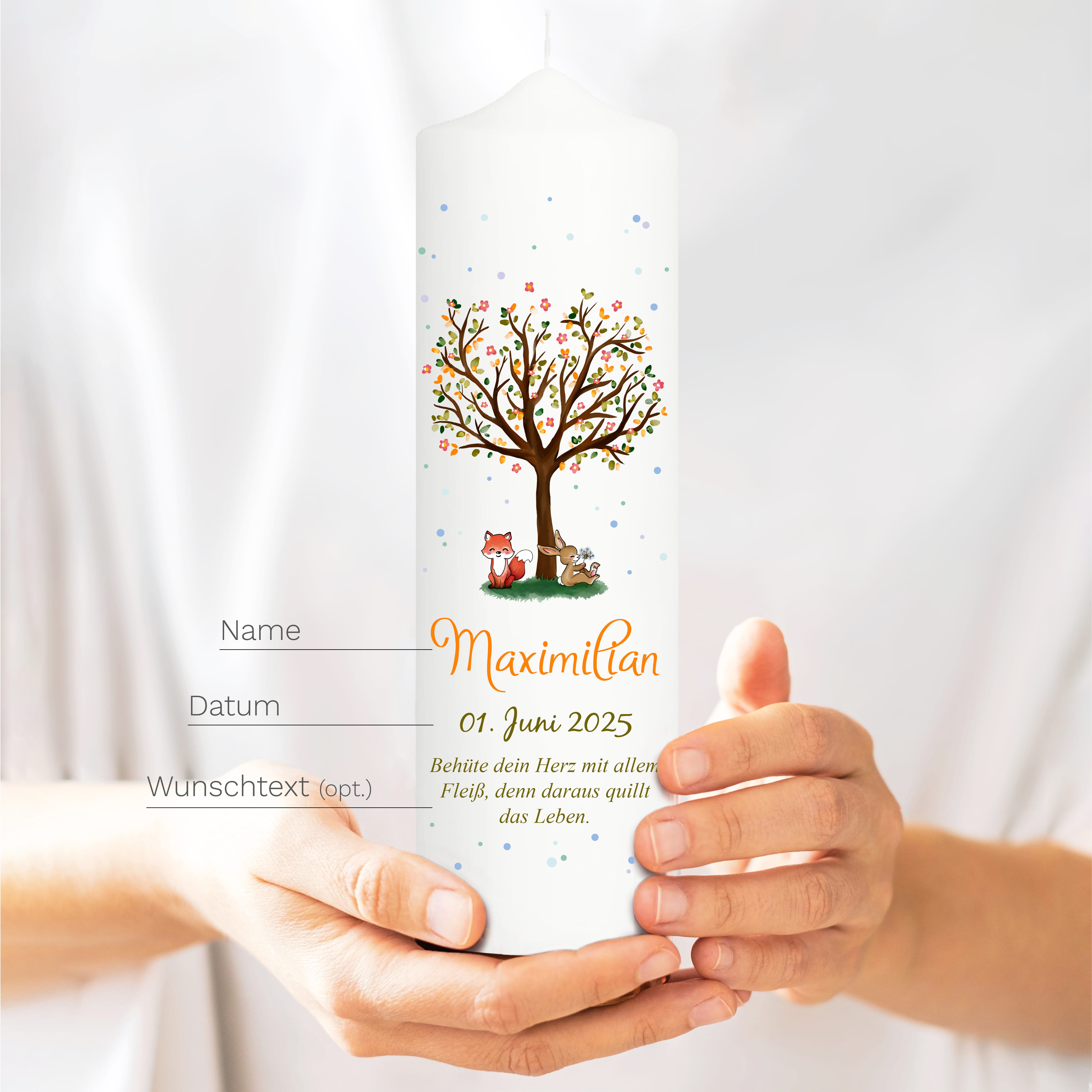 Auf dem Bild ist das Produkt: Taufkerze Lebensbaum Hase und Fuchs Kerze zur Taufe Baum Spruch Taufspruch individualisierbar tree Wald zum Preis von €6.40 abgebildet.