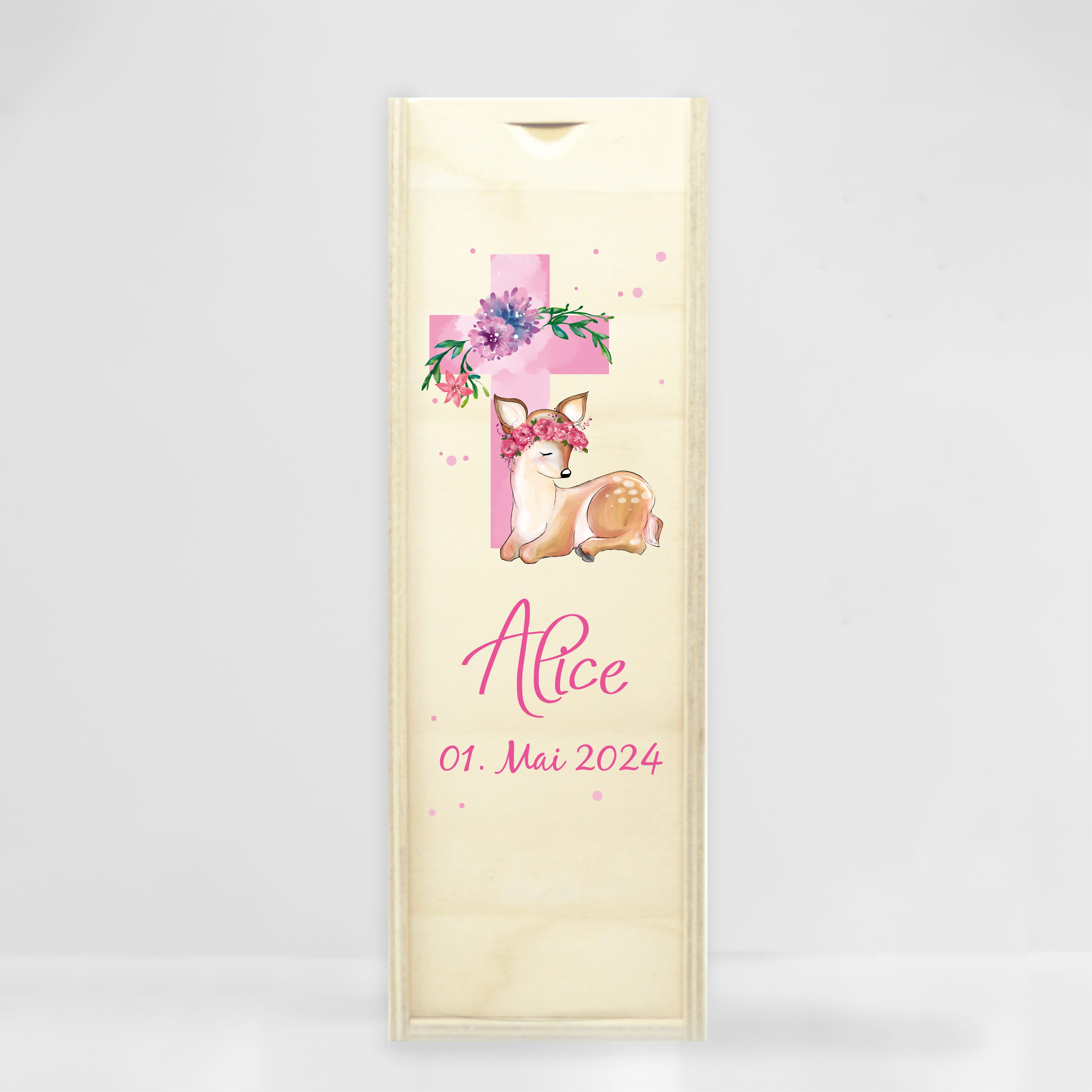 Auf dem Bild ist das Produkt: Taufkerze bedruckt Reh Jesuskreuz Junge Mädchen personalisiert mit Namen Datum Taufspruch Geschenk Kerze zur Taufe zum Preis von €6.40 abgebildet.