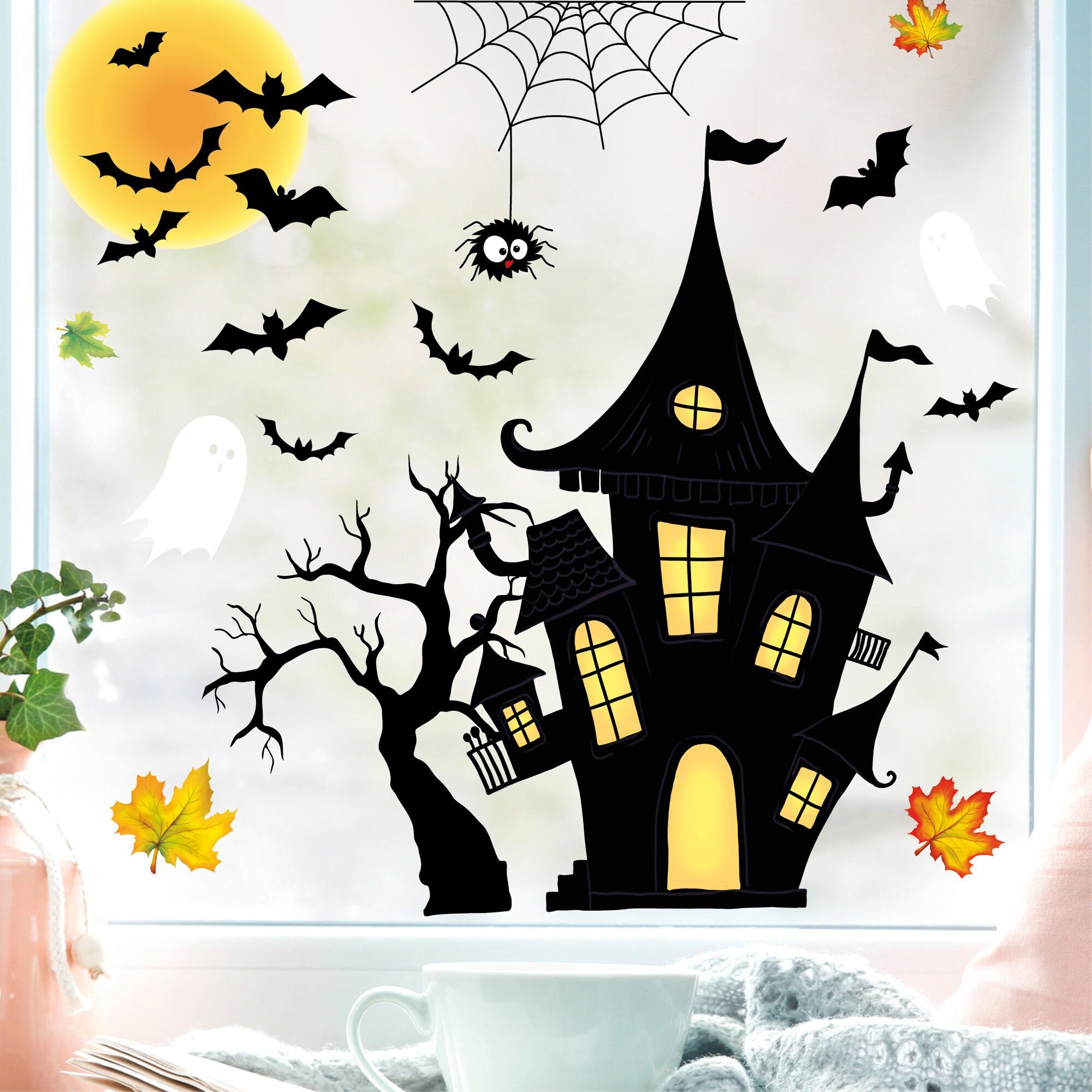 Fensterbild Halloween Haus Gruselhaus Spinnennetz Fledermäuse Gespenster Fensterdeko Kinderzimmer Fensterfolie