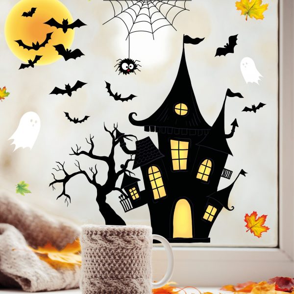 Auf dem Bild ist das Produkt: Fensterbild Halloween Haus Gruselhaus Spinnennetz Fledermäuse Gespenster Fensterdeko Kinderzimmer Fensterfolie zum Preis von €13.90 abgebildet.
