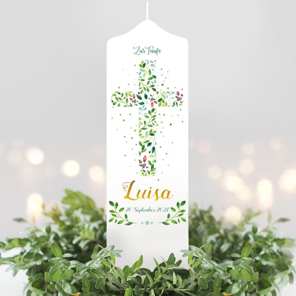 Auf dem Bild ist das Produkt: Taufkerze florales Heiliges Kreuz Blätter Kerze zur Taufe mit Namen Datum und eigenem vorgegebenem oder keinem Taufspruch zum Preis von €5.9 abgebildet.