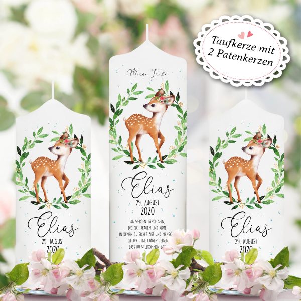 Auf dem Bild ist das Produkt: Taufkerze Junge/ Mädchen Reh Rehkitz Blätter Kranz bedruckt mit Namen, Datum und auf Wunsch eigenem, vorgegebenem oder keinem Taufspruch zum Preis von €5.9 abgebildet.