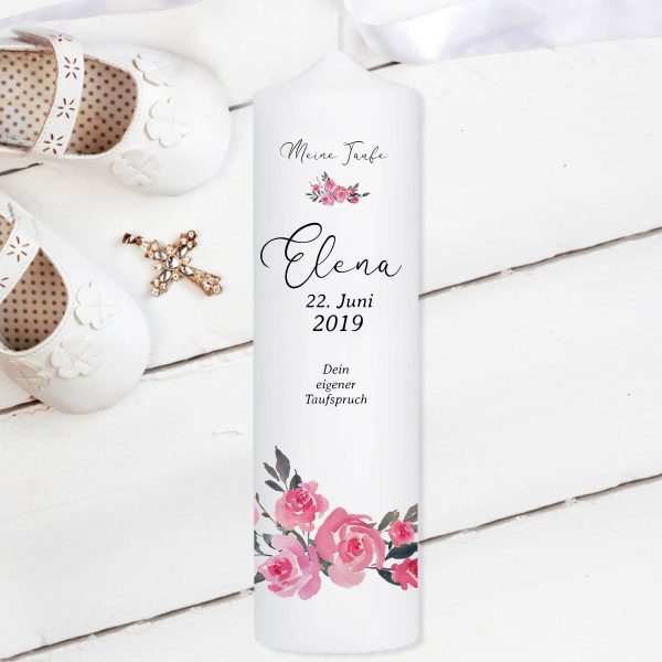 Auf dem Bild ist das Produkt: Weiße Taufkerze Kerze zur Taufe oder Geburt Blumen Rosen mit Name Datum Taufspruch zum Preis von €5.9 abgebildet.