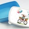 Brotdose Hase auf Fahrrad Schulkind 2024 personalisiert mit dem Wunschnamen kratz- und bruchsicher Geschenk Einschulung Geburtstag Auf dem Bild ist das Produkt: Brotdose Hase auf Fahrrad Schulkind 2024 personalisiert mit dem Wunschnamen kratz- und bruchsicher Geschenk Einschulung Geburtstag zum Preis von €19.9 abgebildet.