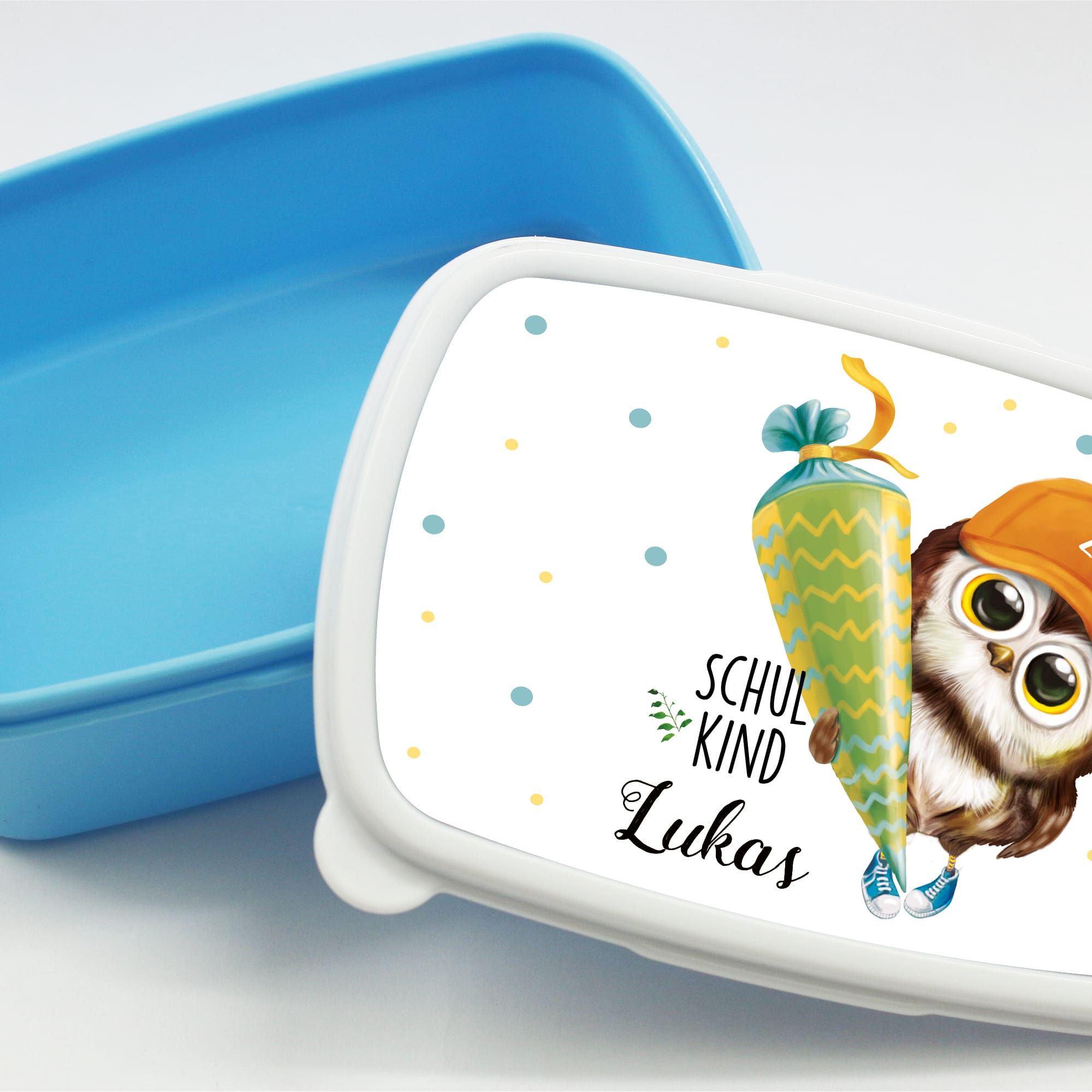 Auf dem Bild ist das Produkt: Personalisierte Brotdose mit Name Eule Schultüte Wunschname Geschenk Einschulung Geburtstag Schulanfang BPA-frei zum Preis von €19.9 abgebildet.