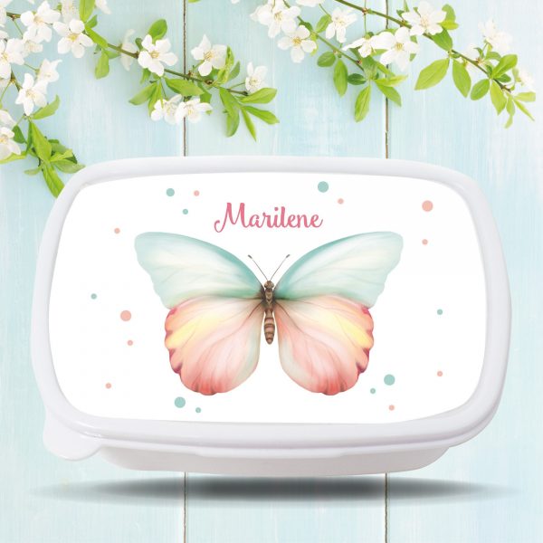 Auf dem Bild ist das Produkt: Brotdose Schmetterling personalisiert mit dem Wunschnamen, kratz- und bruchsicher, Geschenk Geburtstag, Einschulungsgeschenk zum Preis von €19.9 abgebildet.