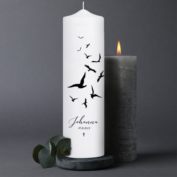 Auf dem Bild ist das Produkt: Trauerkerze Vögel Möwen personalisiert mit Namen und Datum Grabkerze Kerze Sternenkind zum Preis von €5.9 abgebildet.
