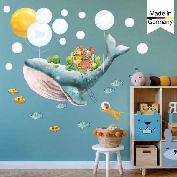 Auf dem Bild ist das Produkt: Wandtattoo Kinderzimmer bunt Wal Fische Taucher Dekoration Babyzimmer blau Mädchen Junge zum Preis von €29.9 abgebildet.