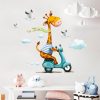 Auf dem Bild ist das Produkt: Wandtattoo Kinderzimmer Giraffe auf Roller Scooter, Dekoration Babyzimmer zum Preis von €29.9 abgebildet.