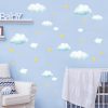 Wandtattoo Kinderzimmer Kleine Wolken und Sterne Dekoration Babyzimmer Auf dem Bild ist das Produkt: Wandtattoo Kinderzimmer Kleine Wolken und Sterne Dekoration Babyzimmer zum Preis von €19.90 abgebildet.