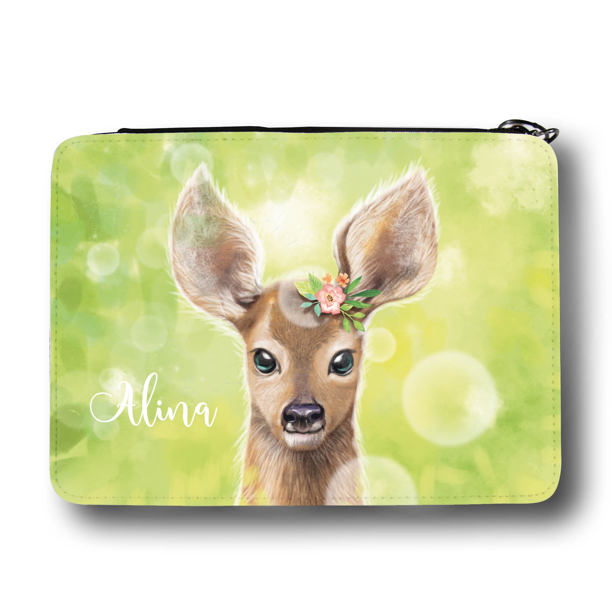 Auf dem Bild ist das Produkt: Gefüllte Federtasche Reh personalisiert mit Wunschnamen Einschulungsgeschenk zum Preis von €29.9 abgebildet.