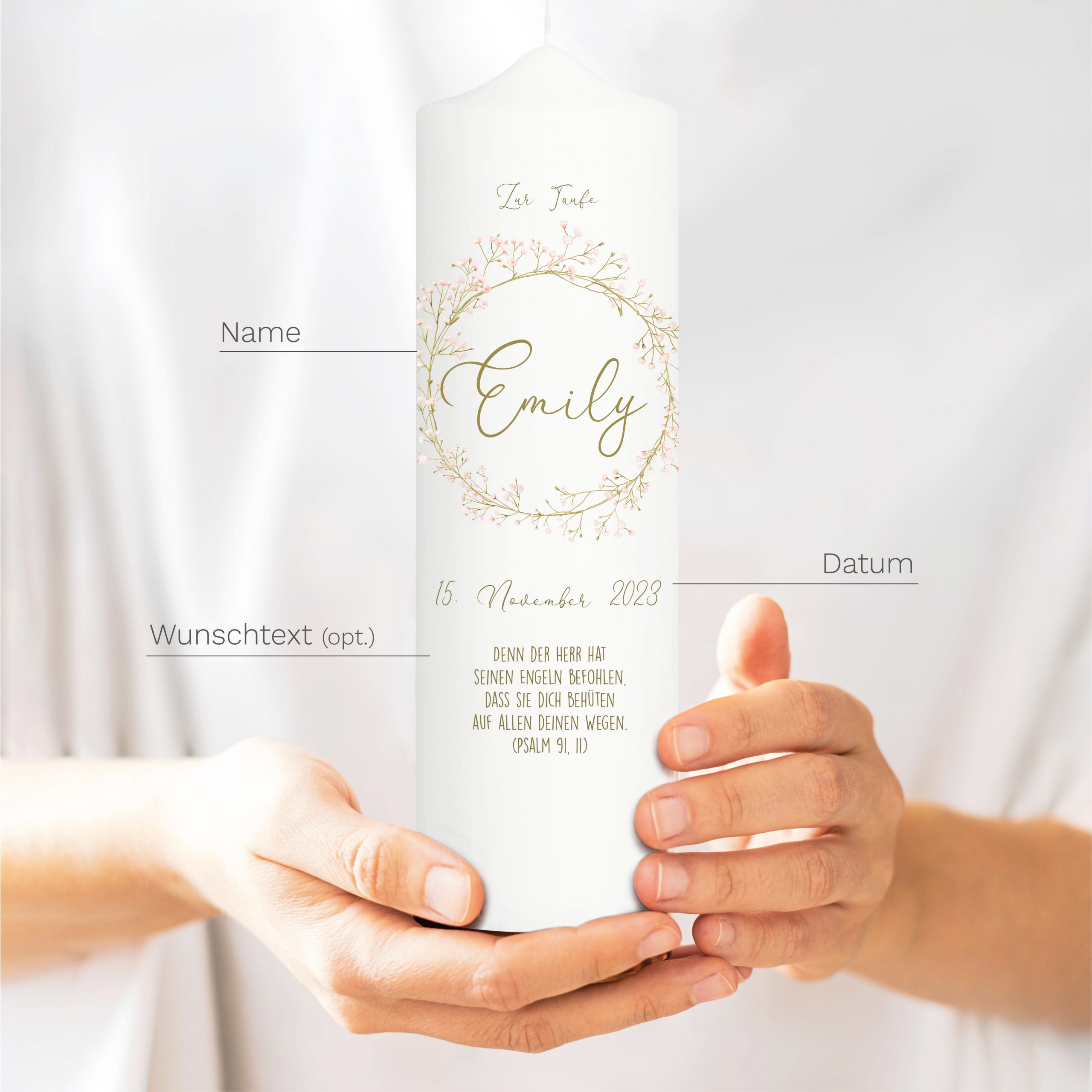 Auf dem Bild ist das Produkt: Taufkerze Kerze Junge Mädchen Kranz aus kleinen Gypsophila Blumen pastell mit Namen, Datum und ggf. Taufspruch zum Preis von €5.90 abgebildet.