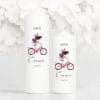 Auf dem Bild ist das Produkt: Anpassbare Kerze Mädchen auf Fahrrad personalisiert mit Namen und Datum Einschulungsgeschenk Geschenk zur Einschulung zum Preis von €6.4 abgebildet.