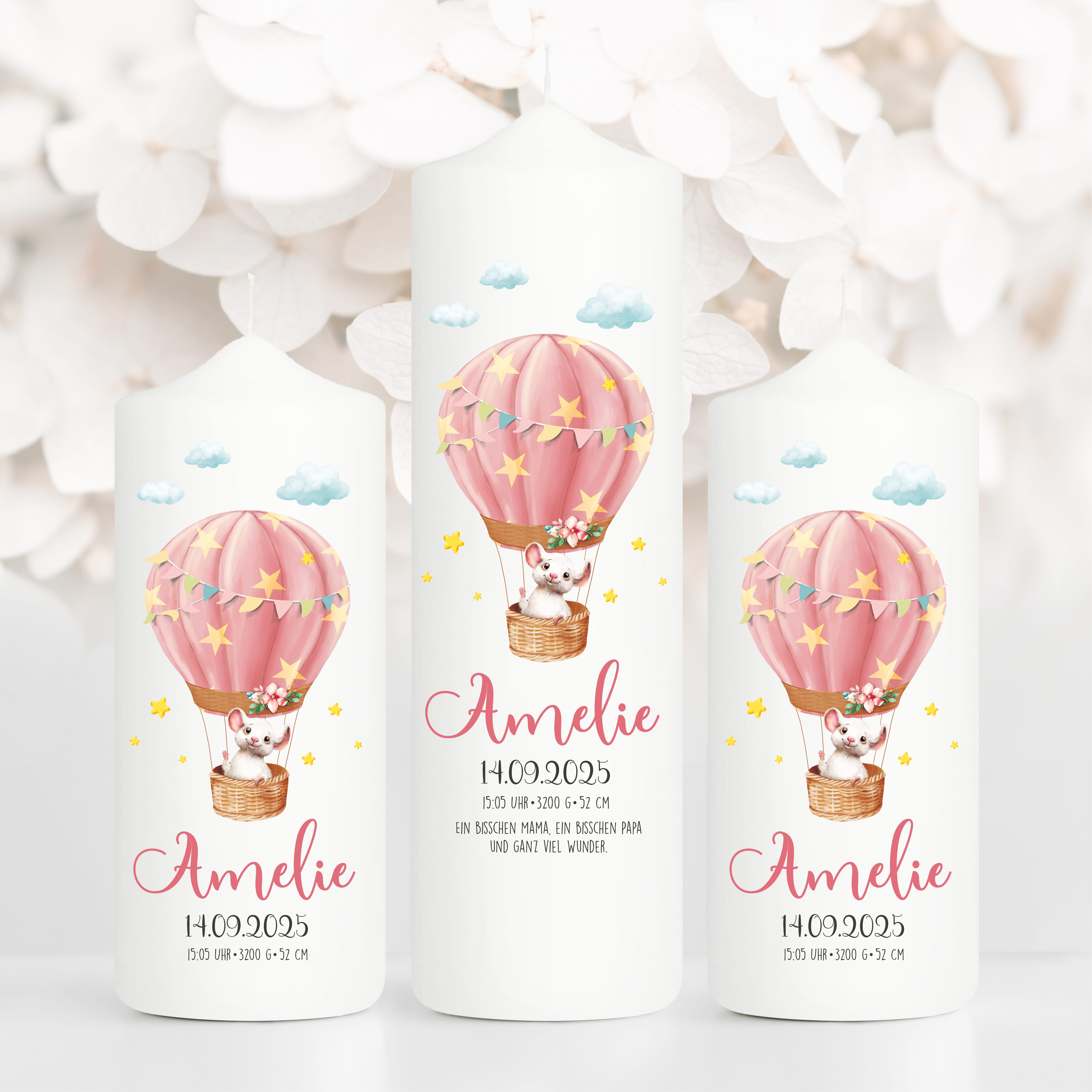 Auf dem Bild ist das Produkt: Taufkerze oder Kerze zur Geburt Mädchen mit Maus im Heißluftballon pastell mit Namen Datum Uhrzeit Gewicht zum Preis von €5.90 abgebildet.