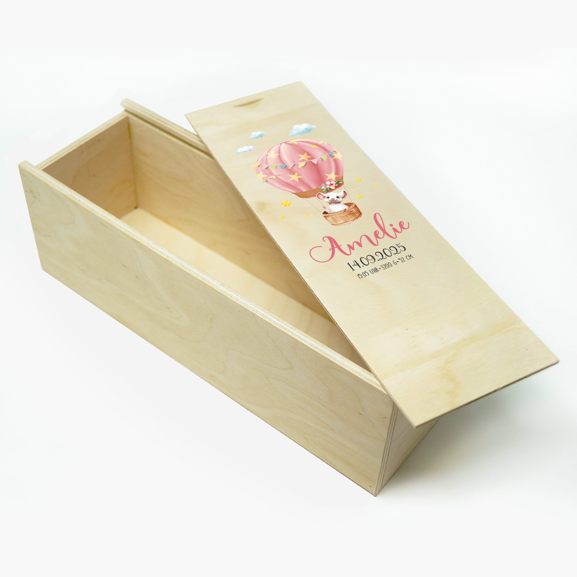 Auf dem Bild ist das Produkt: Taufkerze oder Kerze zur Geburt Mädchen mit Maus im Heißluftballon pastell mit Namen Datum Uhrzeit Gewicht zum Preis von €5.90 abgebildet.