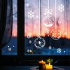 Fensterbild Weihnachten Winter Weihnachtskugeln Schneeflocken wiederverwendbar Fensterdeko Advent Auf dem Bild ist das Produkt: Fensterbild Weihnachten Winter Weihnachtskugeln Schneeflocken wiederverwendbar Fensterdeko Advent zum Preis von €19.9 abgebildet.