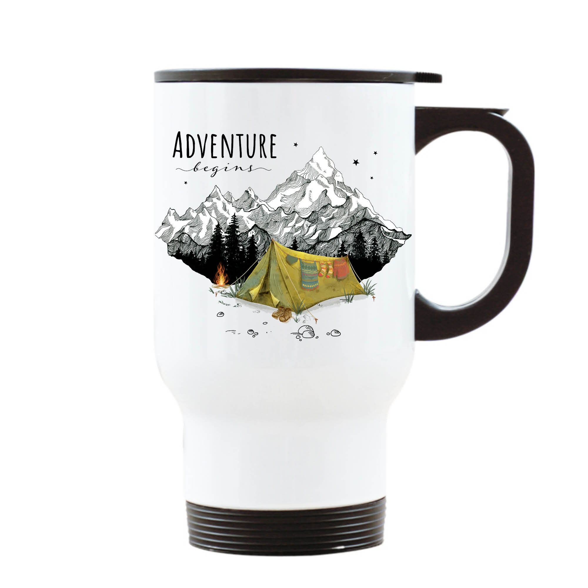 Edelstahl Thermobecher To Go mit Griff bedruckt Zelt und Berge Adventure begins Geschenk Geburtstag 390 ml Auf dem Bild ist das Produkt: Edelstahl Thermobecher To Go mit Griff bedruckt Zelt und Berge Adventure begins Geschenk Geburtstag 390 ml zum Preis von €21.9 abgebildet.