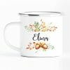 Auf dem Bild ist das Produkt: Emaille Becher Herbstblätter und Eicheln Herbst Geschenk personalisiert mit Wunschname zum Preis von €18.9 abgebildet.