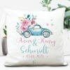 Auf dem Bild ist das Produkt: Kissen Hochzeit Auto Käfer Blumen Geschenk personalisiert mit Name und Datum, Hochzeitsgeschenk zum Preis von €16.90 abgebildet.