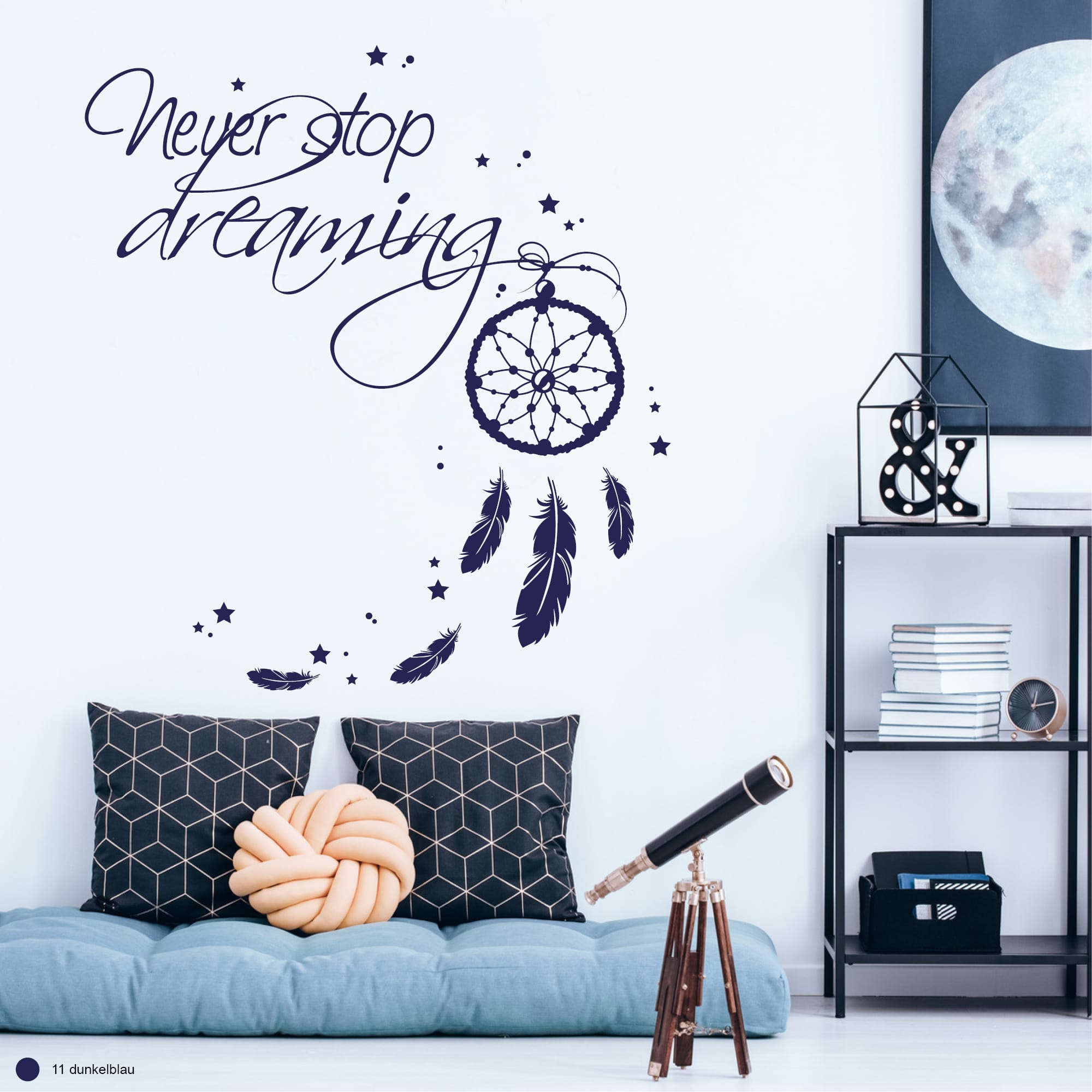 Auf dem Bild ist das Produkt: Wandtattoo Never Stop Dreaming mit Traumfänger, Sterne und Federn Wandbild Wanddeko zum Preis von €19.9 abgebildet.