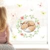 Auf dem Bild ist das Produkt: Fensterbild Frühling Ostern schlafender Fuchs mit Blätterkranz und Schmetterlingen Fensterdeko Kinderzimmer Kind zum Preis von €13.90 abgebildet.