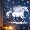 Fensterbild Pferd Winter Galopp Schneeflocken wiederverwendbare Fensteraufkleber Kinderzimmer Mädchen Kind Auf dem Bild ist das Produkt: Fensterbild Pferd Winter Galopp Schneeflocken wiederverwendbare Fensteraufkleber Kinderzimmer Mädchen Kind zum Preis von €13.90 abgebildet.