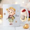 Auf dem Bild ist das Produkt: Tasse Winter bedruckt Elf mit einem Geschenk, Schneeflocken und dem Wunschnamen, personalisiertes Geschenk Geburtstag Kaffeetasse zum Preis von €18.9 abgebildet.
