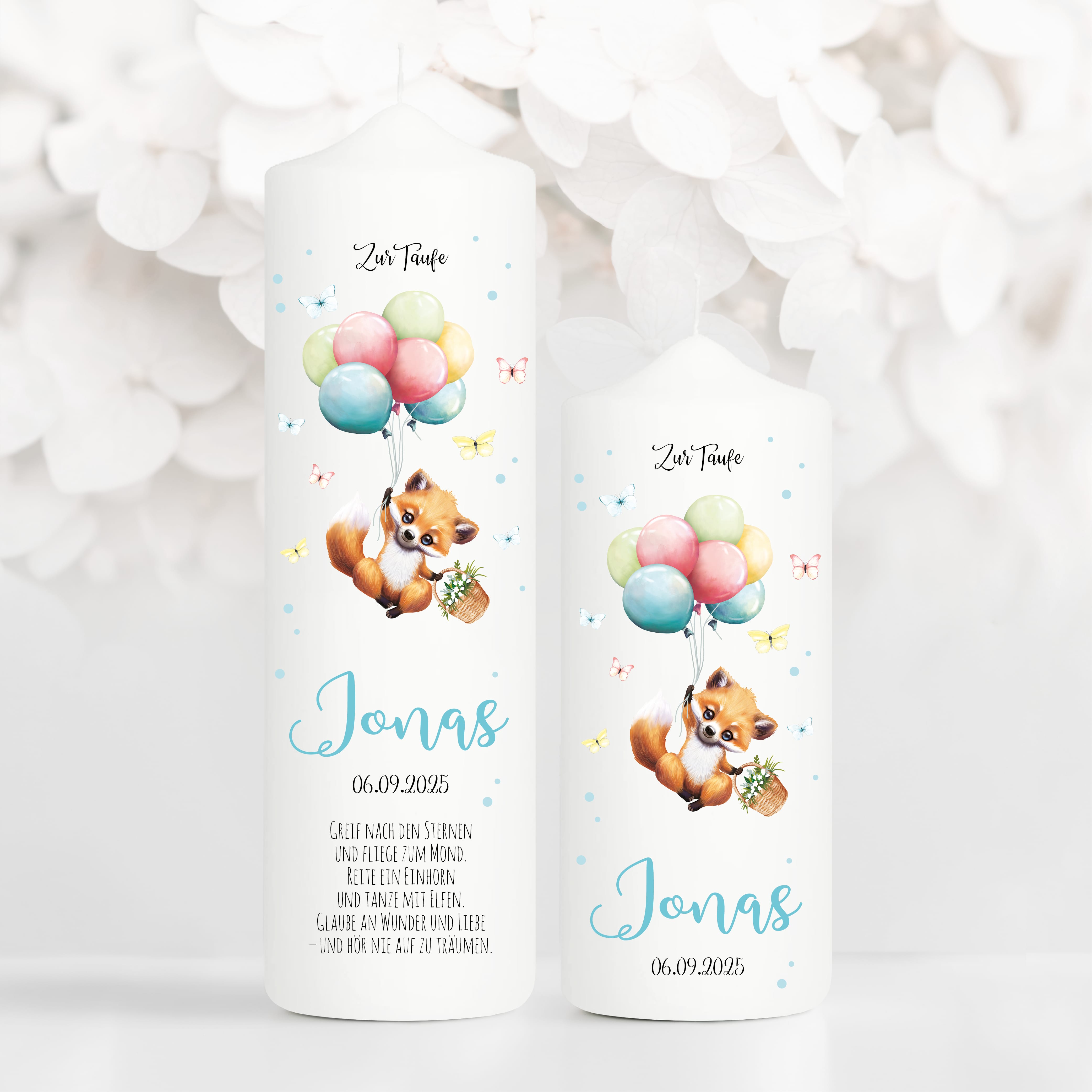 Auf dem Bild ist das Produkt: Taufkerze Junge Mädchen Fuchs Ballon Baby personalisierte Kerze zur Taufe mit Namen, Datum und eigenem, vorgegebenem oder keinem Taufspruch Taufgeschenk zum Preis von €5.90 abgebildet.