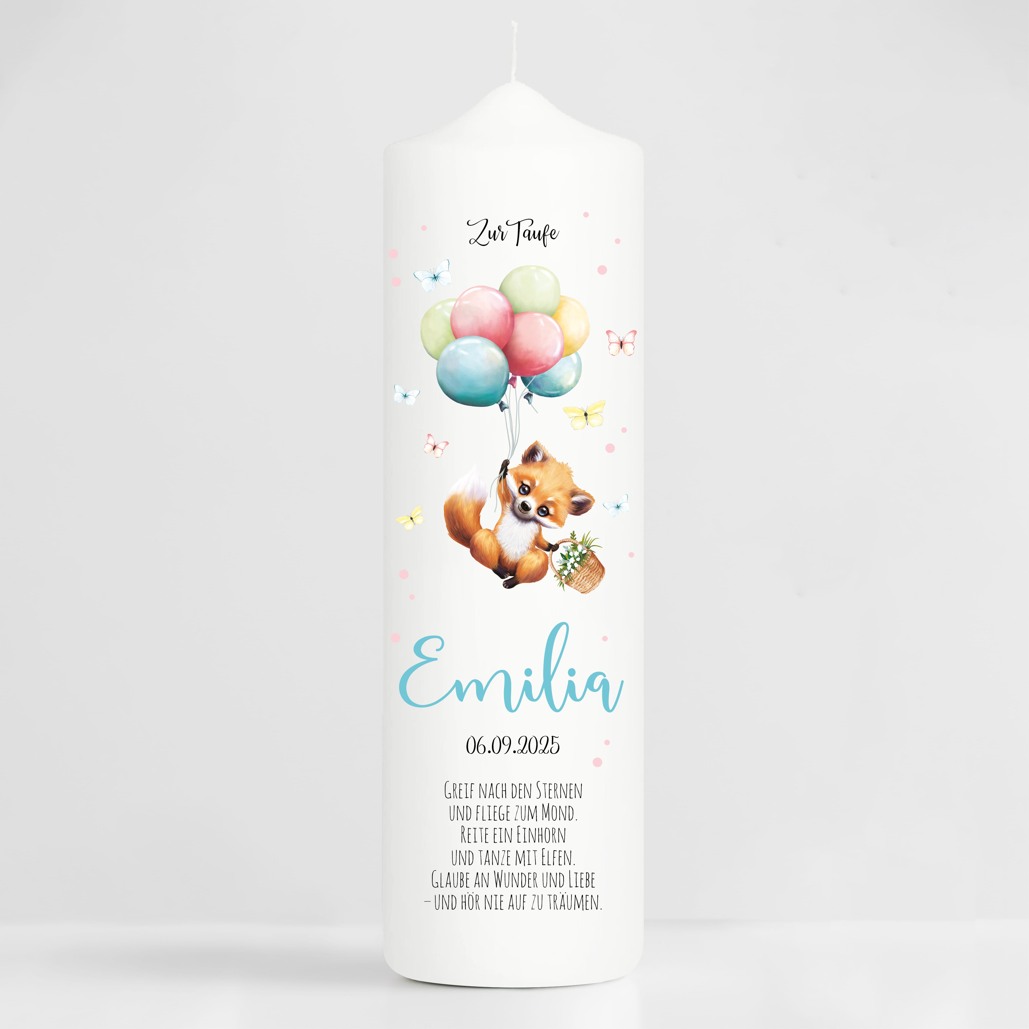 Auf dem Bild ist das Produkt: Taufkerze Junge Mädchen Fuchs Ballon Baby personalisierte Kerze zur Taufe mit Namen, Datum und eigenem, vorgegebenem oder keinem Taufspruch Taufgeschenk zum Preis von €5.90 abgebildet.