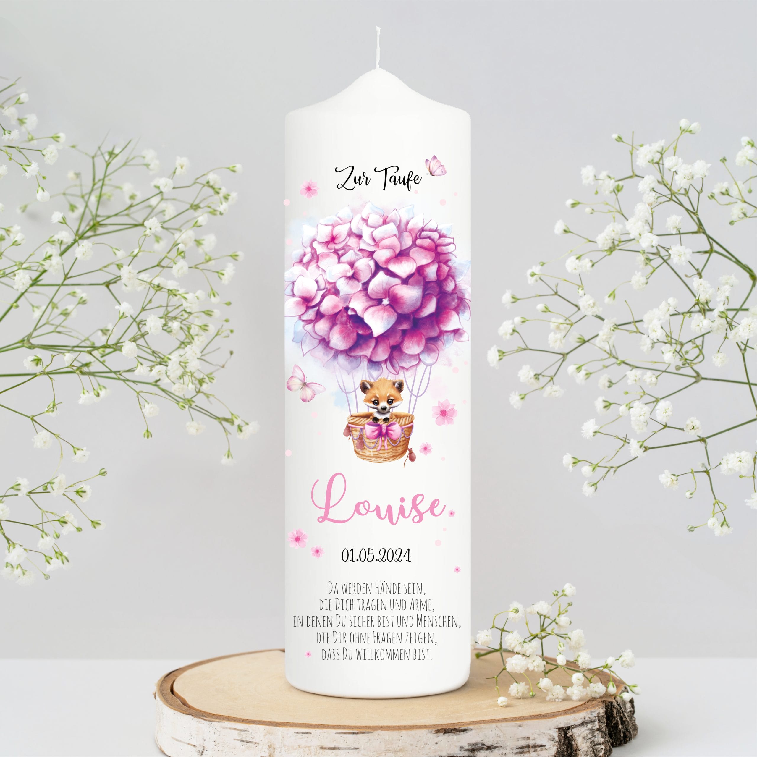 Auf dem Bild ist das Produkt: Taufkerze Junge Mädchen Heißluftballon Fuchs Blumen bedruckt personalisiert Kerze Kind Kirche zum Preis von €6.40 abgebildet.