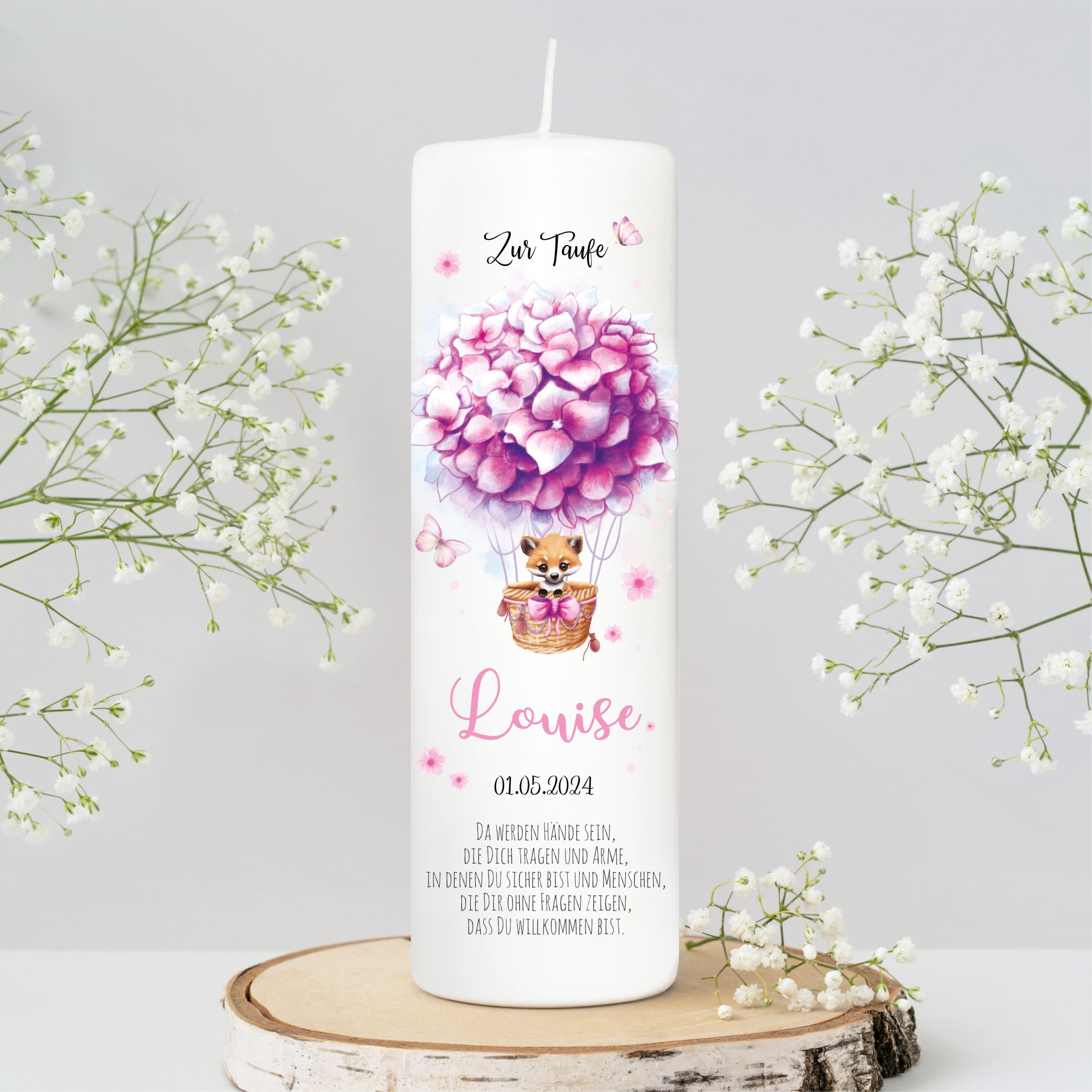 Auf dem Bild ist das Produkt: Taufkerze Junge Mädchen Heißluftballon Fuchs Blumen bedruckt personalisiert Kerze Kind Kirche zum Preis von €6.40 abgebildet.