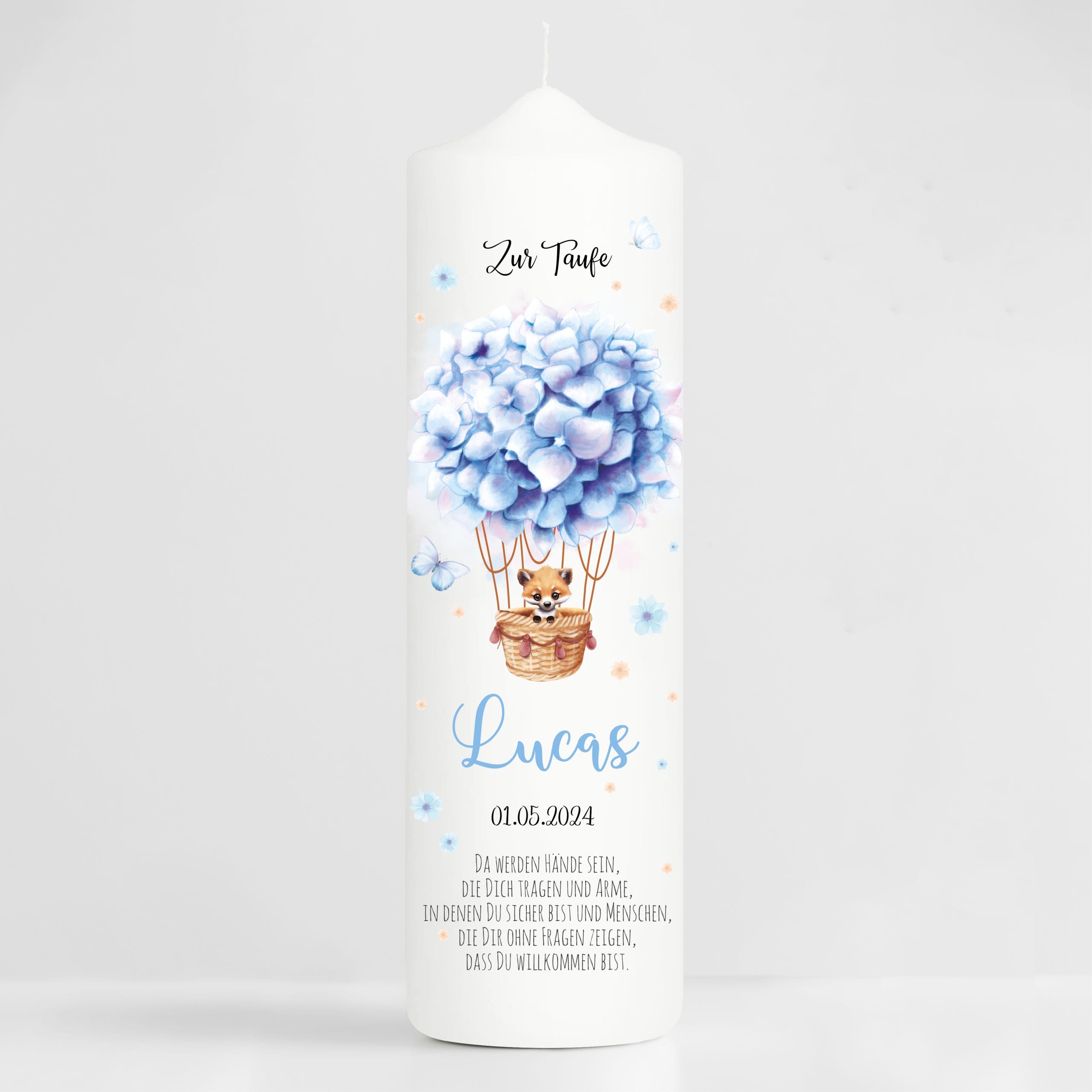 Auf dem Bild ist das Produkt: Taufkerze Junge Mädchen Heißluftballon Fuchs Blumen bedruckt personalisiert Kerze Kind Kirche zum Preis von €6.40 abgebildet.