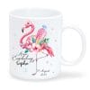 Tasse aus Keramik oder Kunststoff bedruckt Flamingo Schultüte Stifte Blüten personalisiert mit Wunschnamen und Datum Auf dem Bild ist das Produkt: Tasse aus Keramik oder Kunststoff bedruckt Flamingo Schultüte Stifte Blüten personalisiert mit Wunschnamen und Datum zum Preis von €16.9 abgebildet.