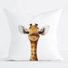 Auf dem Bild ist das Produkt: Bedrucktes Kissen mit Aufdruck Giraffe, Geschenk zum Preis von €11.90 abgebildet.