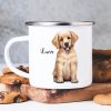 Auf dem Bild ist das Produkt: Campingbecher Emaille Hund Golden Retriever mit Wunschname Tasse zum Preis von €18.9 abgebildet.