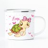 Campingbecher Schildkröte Schildkrötchen personalisiert mit Wunschname Emaille, Geschenk Geburtstag Mädchen Auf dem Bild ist das Produkt: Campingbecher Schildkröte Schildkrötchen personalisiert mit Wunschname Emaille, Geschenk Geburtstag Mädchen zum Preis von €17.90 abgebildet.