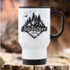 Auf dem Bild ist das Produkt: Edelstahl Thermobecher bedruckt Wald und Berge Adventure awaits Geschenk Geburtstag To Go Becher zum Preis von €21.9 abgebildet.