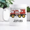 Keramik Tasse bedruckt mit rotem Feuerwehrauto Personalisiert Wunschnamen Kindertasse 330 ml Kaffeetasse Feuerwehr Auf dem Bild ist das Produkt: Keramik Tasse bedruckt mit rotem Feuerwehrauto Personalisiert Wunschnamen Kindertasse 330 ml Kaffeetasse Feuerwehr zum Preis von €18.9 abgebildet.