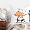 Auf dem Bild ist das Produkt: Kissen Faultier Mamas Schnarchecke Polyester 40 x 40 cm weiß Geschenk Geburtstag Mama inkl. Füllung zum Preis von €11.90 abgebildet.