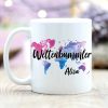 Auf dem Bild ist das Produkt: Personalisierte Tasse Kaffeetasse Weltenbummler Wunschnamen, Geschenk Geburtstag zum Preis von €18.9 abgebildet.