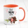 Auf dem Bild ist das Produkt: Tasse bedruckt Faultier Best Mom ever Geschenk Geburtstag Kaffeetasse Kaffeebecher zum Preis von €17.90 abgebildet.