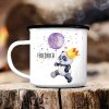 Tasse Campingbecher Emaille Panda Bär personalisiert mit Wunschnamen Kindertasse Auf dem Bild ist das Produkt: Tasse Campingbecher Emaille Panda Bär personalisiert mit Wunschnamen Kindertasse zum Preis von €18.9 abgebildet.