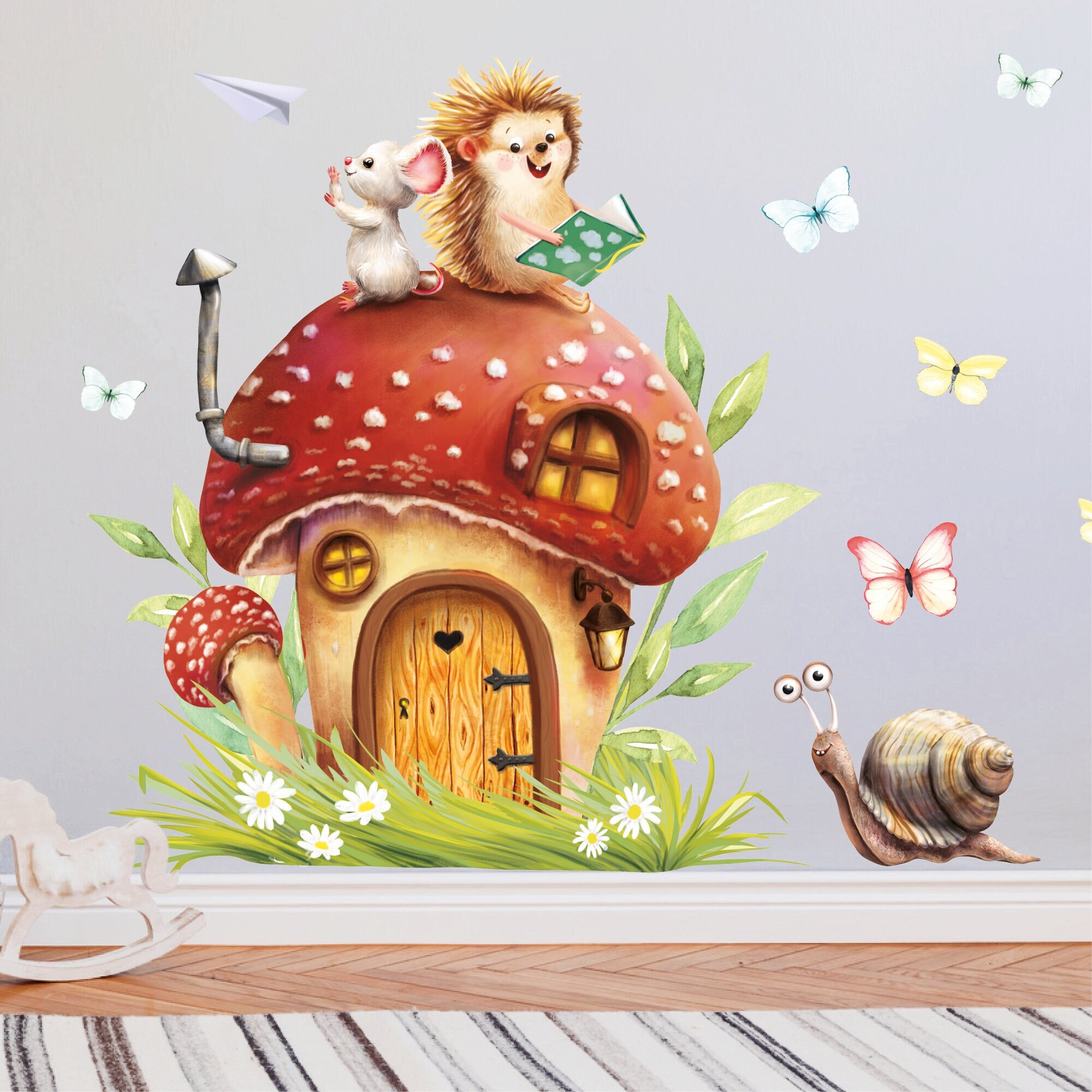 Wandtattoo Kinderzimmer Pilzhaus mit Igel Maus und Mausetür Kinderzimmerdeko Babyzimmer