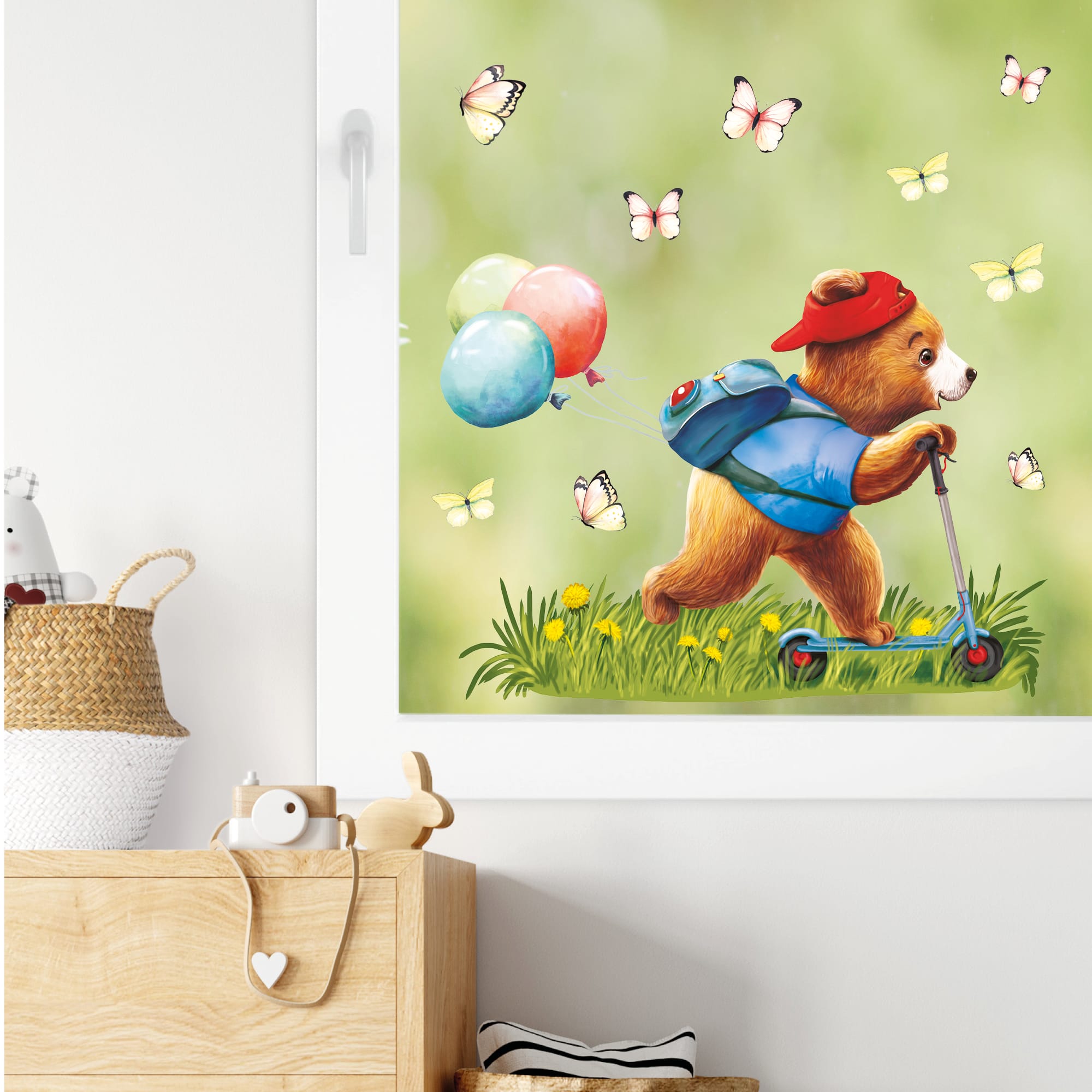 Auf dem Bild ist das Produkt: Fensterbild Frühling Ostern Junge Bär Roller Scooter Schmetterlinge Fensterdeko Kinderzimmer Kind, Frühlingsdeko Osterdeko zum Preis von €13.90 abgebildet.