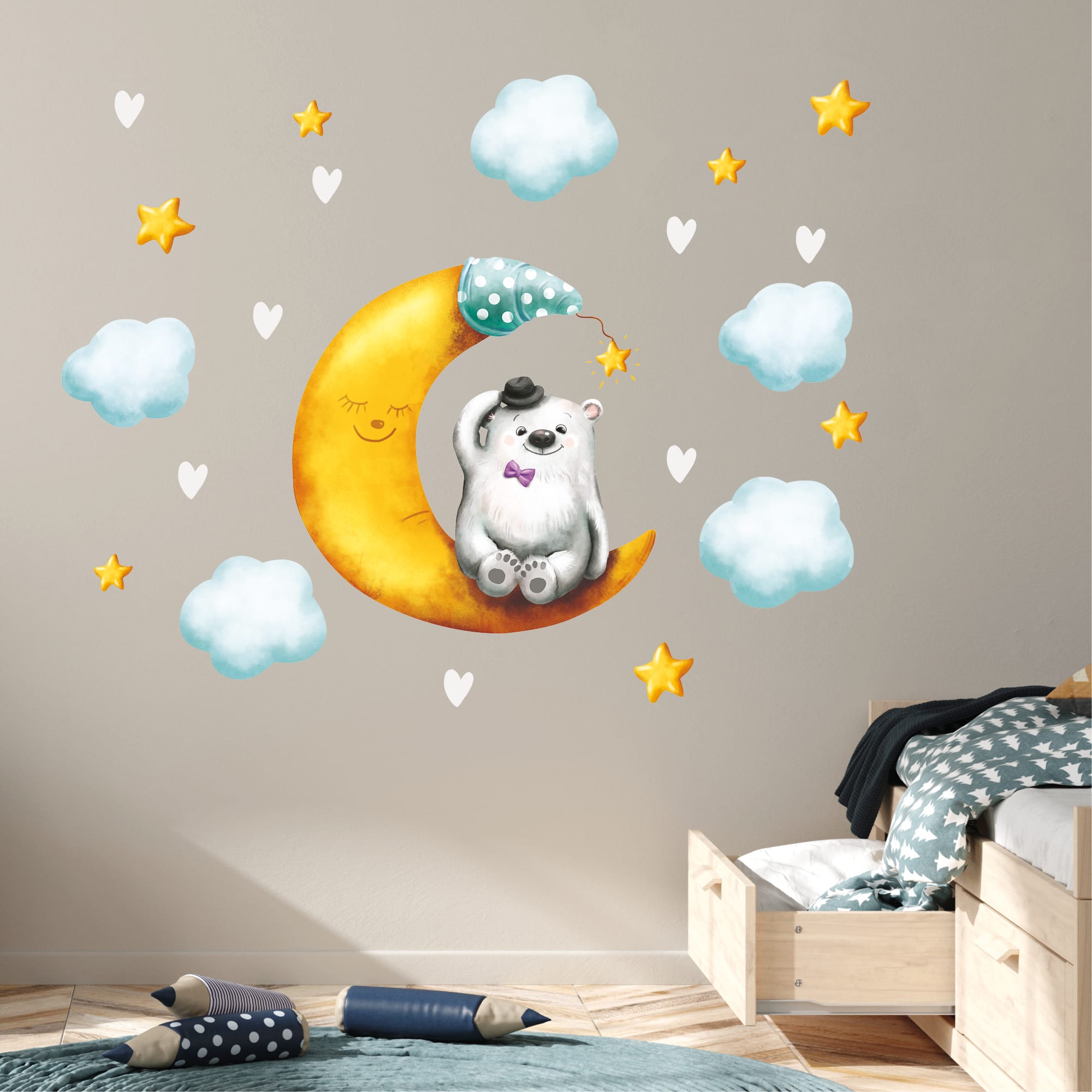 Auf dem Bild ist das Produkt: Wandtattoo Kinderzimmer Bär auf Halbmond Sterne Wolken bunt Dekoration Babyzimmer Mond zum Preis von €23.90 abgebildet.